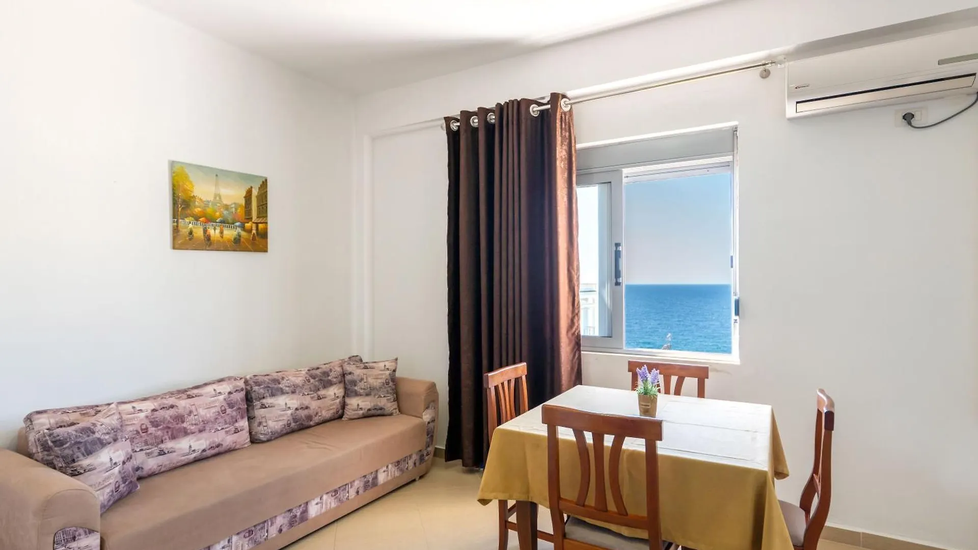 Annes 호텔 Sarandë